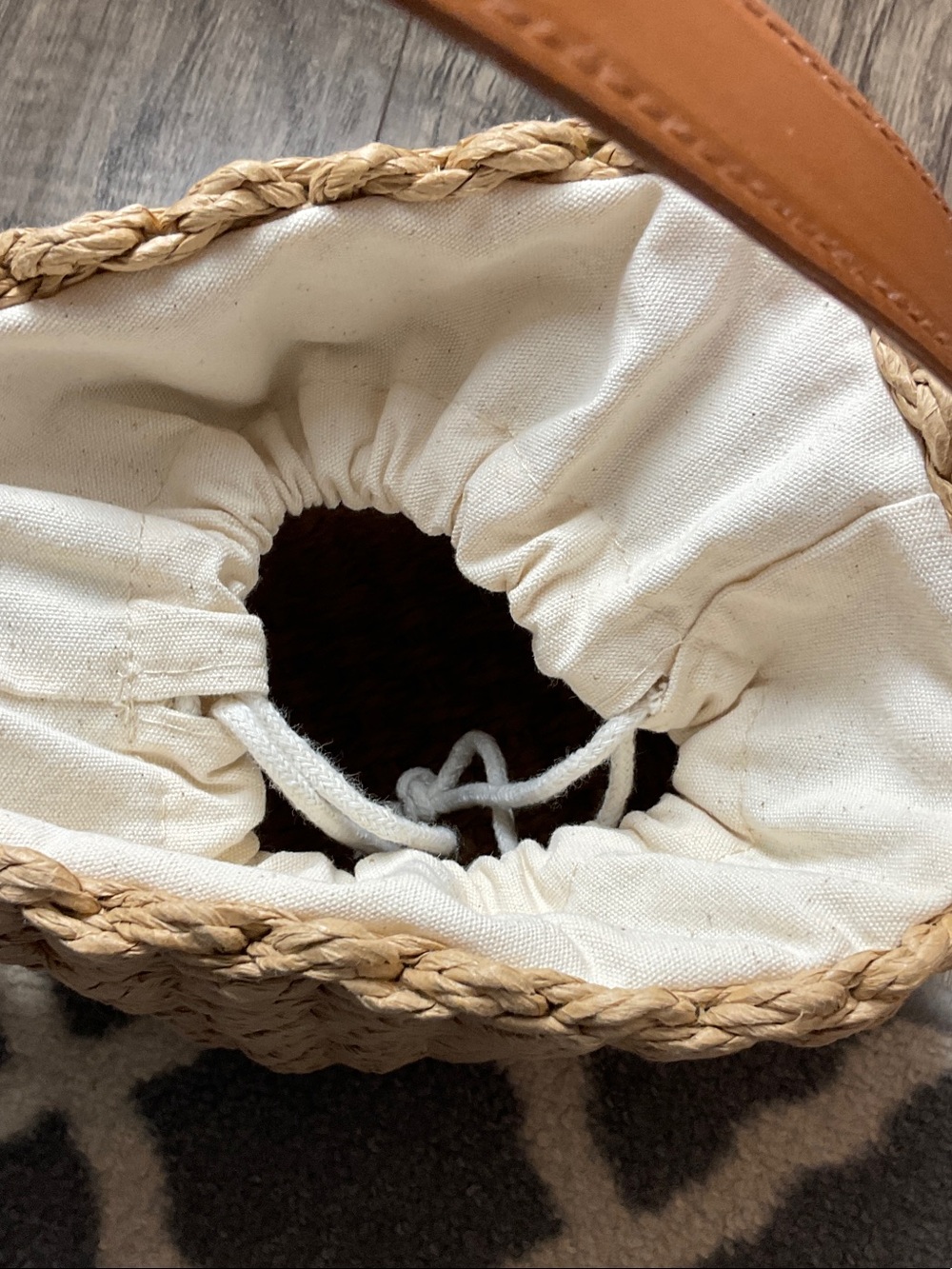 Universal Thread Straw Drawstring Bucket Bag - Picture 6 of 11